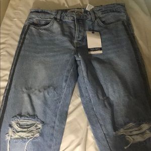 ZARA MOM FIT RIPPED JEANS WITH SIDE DETAIL